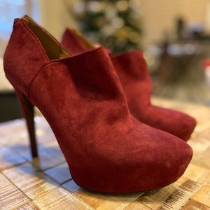 Nine West booties maroon